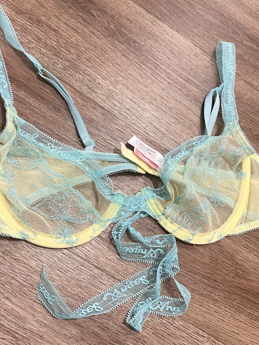 Victoria Secret 34C